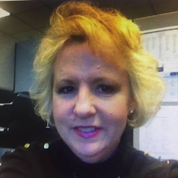 Meet your Posher, Patti - Picture 1 of 1